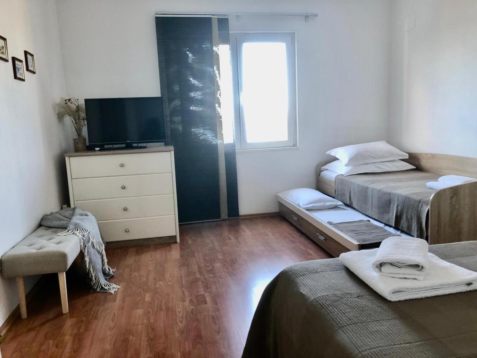 Apartments Curnic Jesenice  Luaran gambar
